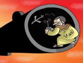 كاريكاتير الصحف الإماراتية.. طائرات الحوثى المسيرة فى مرمى نيران قوات التحالف