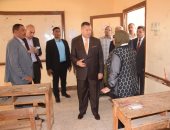 محافظ بنى سويف يمهل مسؤولى التعليم 48 ساعة لاستكمال تجهيزات المدارس