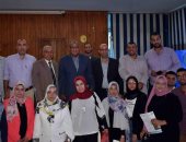 مياه سوهاج تكرم 291 طالب جامعى لإجتيازهم برنامج التدريب الصيفى