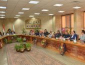 رئيس جامعة أسيوط: عقد لقاءات بين عمداء الكليات وأعضاء التدريس لمحاربة الشائعات
