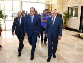 رئيس الوزراء يستعرض تجربة الشباك الواحد لخدمة المواطنين ببورسعيد