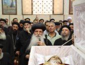وفاة كاهن كنيسة الأنبا شنوده الصاوى بمدينة طما والبابا يقدم العزاء