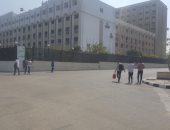 فيديو وصور.. انتظام الدراسة بجامعة الأزهر واستقبال الطلاب بلافتات الترحيب