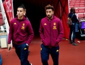 شاهد وصول تريزيجيه وأحمد المحمدي لملعب مباراة أرسنال ضد استون فيلا