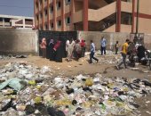 شكوى من تراكم القمامة أمام مدرسة محمد قنسوة المنهل بمدينة نصر