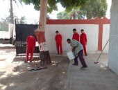 صور.. شاهد أعمال مبادرة "مدرسة نظيفة" لتجميل 19 مدرسة بمدينة إسنا جنوبى الأقصر