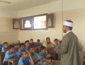 وعاظ وواعظات الأزهر ينتشرون فى المدارس لتنفيذ حملة "التعليم يبنى الإنسان"