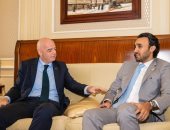 رئيس الاتحاد العربى يلتقى إنفانتينو قبل حفل The Best