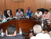 محافظ الفيوم يعقد اللقاء الأسبوعى لخدمة المواطنين