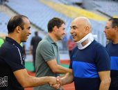 حسام حسن يقود سموحة أمام الأهلى برقبة صناعية ودقيقة حداد على فقيد الزمالك 