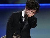بيتر دينكلاج يبكى بعد تسلمه جائزة Emmy كأفضل ممثل مساعد Game Of Thrones