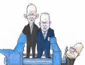 كاريكاتير إسرائيلى : نتنياهو وجانتس فى انتظار مقصلة تشكيل الحكومة