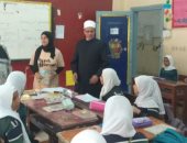 صور.. وكيل الأزهر يتفقد معاهد مدينة نصر للاطمئنان على سير الدراسة