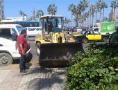 صور.. حملات نظافة وإزالة الإشغالات والتعديات وسط الإسكندرية 