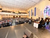 البابا تواضروس يلتقى المسنين بكنائس المعادى بمناسبة يوم كبار السن