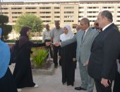 صور.. رئيس جامعة الأزهر يتفقد المدينة الجامعية للطالبات ويوجه بسرعة التسكين