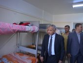 نائب رئيس جامعة الأزهر بأسيوط يتفقد التسكين بالمدينة الجامعية للطلاب