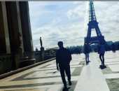 راغب علامة ينشر صورة جديدة أمام برج إيفل أثناء إجازته فى باريس