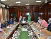 محافظ الدقهلية لمسئولى تطوير العشوائيات: العمل لا يحتمل الأيادى المرتعشة