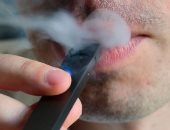 ارتفاع أعداد ضحايا السجائر الإلكترونية لــ 14 شخصا بعد وفاة أول حالة فى بريطانيا