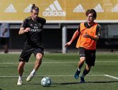 ريال مدريد يستعيد بيل ورودريجيز ضد غرناطة.. صور