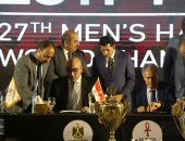 حسن مصطفى يشهد توقيع وثيقة استضافة مصر لمونديال 2021 