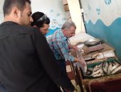 مراقبة الأغذية تغلق 28 منشأة وإعدام أكثر من طن أسماك فاسدة بالشرقية