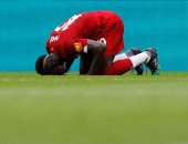 ليفربول يتفوق على ليستر سيتي بهدف ماني الـ 50 في الشوط الأول.. فيديو