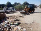 صور.. رفع وإزالة 210 أطنان من المخلفات بمركز ومدينة أبوصوير بالإسماعيلية