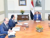 السيسي يوجه بمواصلة إنجاز كافة المشروعات الجارية بهيئة قناة السويس