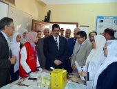 محافظ القليوبية: نستهدف مسح 121 ألف طالب بحملة الكشف المبكر عن فيروس سى