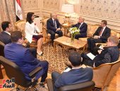 صور.. رئيس لجنة العلاقات الخارجية بالبرلمان الألمانى تحت القبة فى أول زيارة لمصر