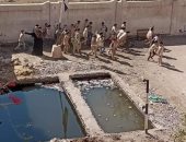 انتشار مياه الصرف الصحى بمدرسة القن الابتدائية فى كفر الشيخ