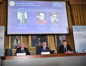 سويسريان وأمريكى يفوزون بجائزة نوبل فى الفيزياء لعام 2019