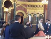 شاهد .. رئيس وزراء اليونان يزور كنيسة مار جرجس بمجمع الأديان