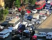 قارئ يشكو سير "توك توك" عكس الاتجاه فى شارع شبرا