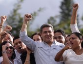 رئيس هندوراس خوان هرنانديز يحضر تجمع لمؤيديه فى بعد احتجاجات تطالب بتنحيه