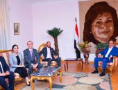 صور.. جامعة مصر للعلوم والتكنولوجيا تؤهل طلابها لسوق العمل داخل بريطانيا