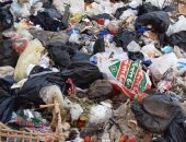 شكوى من انتشار القمامة بجوار مدرسة بالمرج