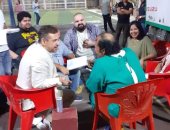 صورة.. شاهد كريم عبد العزيز فى كواليس "البعض لا يذهب للمأذون مرتين"