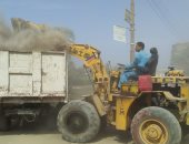 صور.. رفع 5 طن مخلفات وقمامة بجوار المعهد الدينى لخدمة الطلاب والتعليم بالأقصر