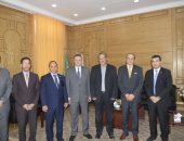 أستاذ هندسة بجامعة كالجارى البرتا بكندا يعرض خبراته على طلاب جامعة بنها