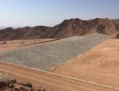 الإسكان: إنشاء سد وبحيرة صناعية لحماية منطقة وادى البيضا من أخطار السيول