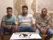 القبض على المتهمين بسرقة حقيبة أوراق وطبنجة من سيارة مستشار بالتجمع