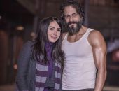 إنجى علاء تصمم أزياء "النهاية" فى عاشر تعاون مع زوجها يوسف الشريف