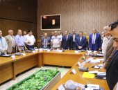 "تنفيذى شمال سيناء" يستهل جلسته بالوقوف دقيقة حداد على أرواح الشهداء