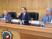 نائب وزير التعليم العالى يحاضر عن التصنيف الدولى ومنظومة البحث العلمى بجامعة سوهاج 