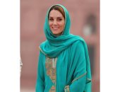 "كيت ميدلتون" بـ "الحجاب" داخل مسجد "بادشاهى" فى باكستان.. صور