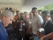 صور.. محافظ مطروح يسلم كروت تكافل وكرامة لـ 506 مستفيدين بواحة سيوة