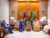 محمد بن سلمان وأبو مازن يتفقا على إنشاء لجنة اقتصادية ومجلس أعمال سعودى فلسطينى